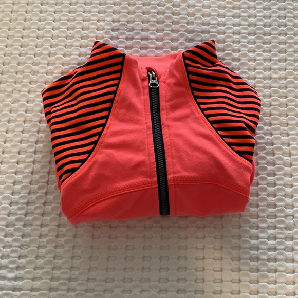 Lululemon Forme Jacket - Picture 7 of 8